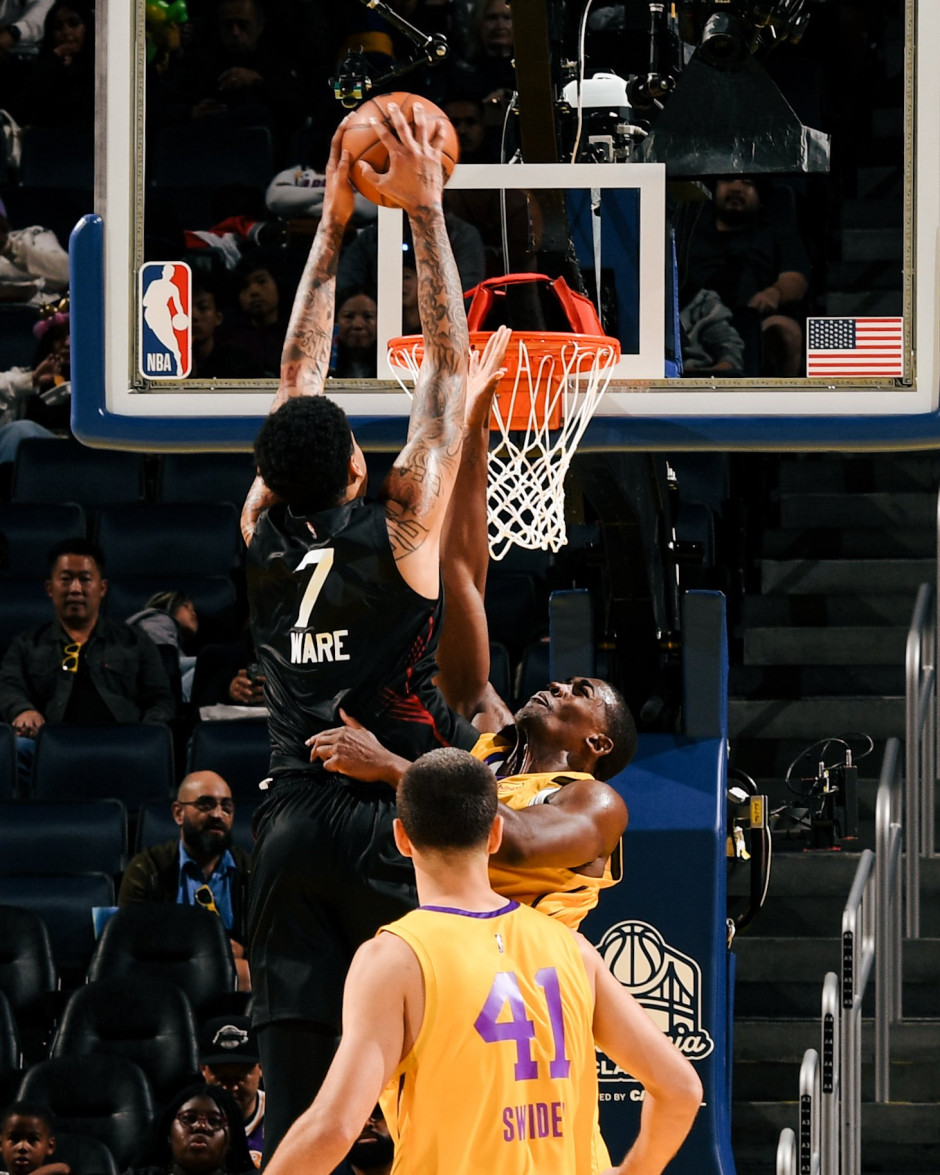 半岛体育官网-NBA夏季联赛-热火vs勇士比赛前瞻（7月9日）雅库奇奥尼斯能否触底反弹