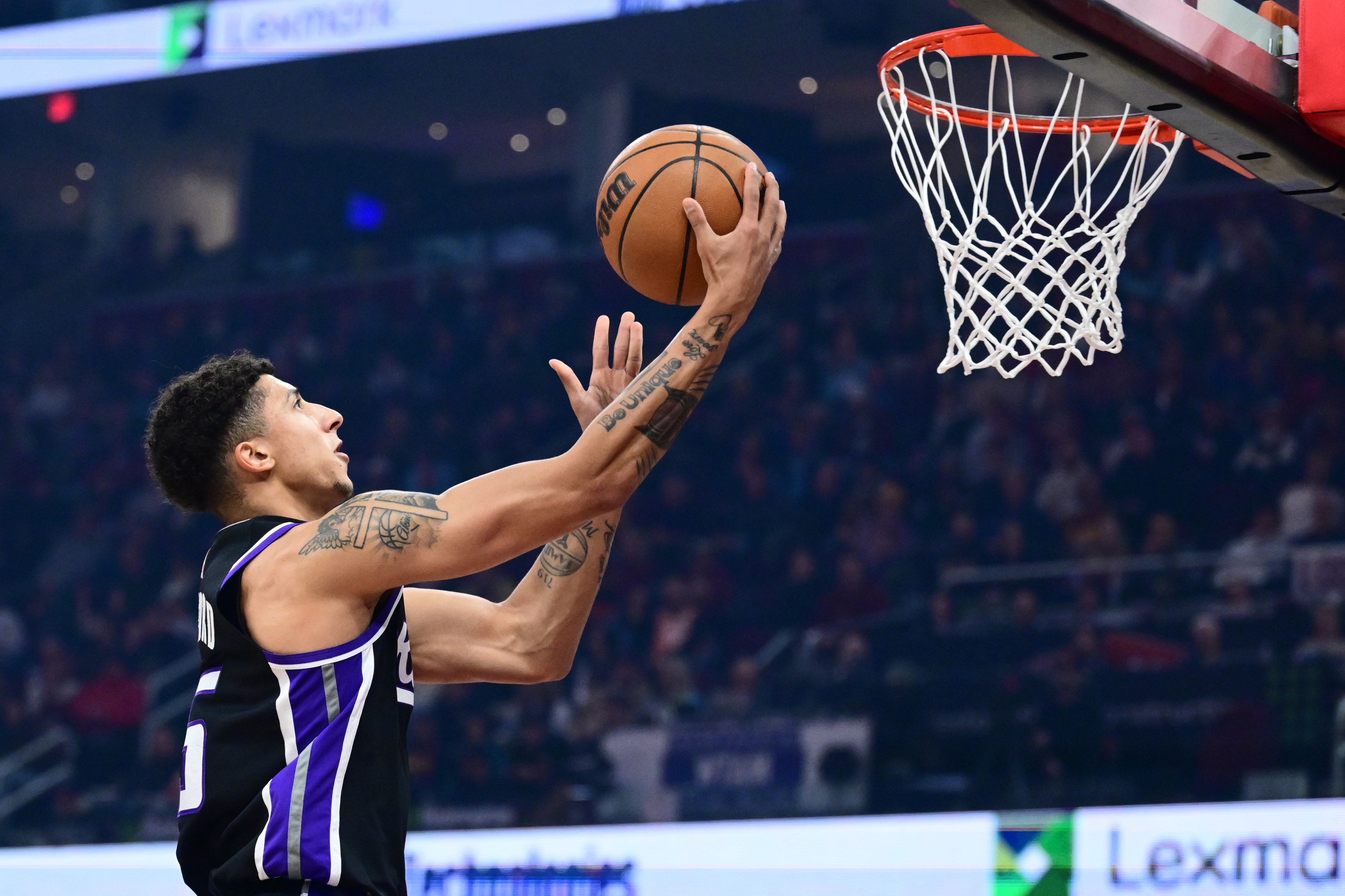 半岛体育官网-【菜鸟】克利福德15分 篮网两人得分上双 科比·桑德斯9分4板2助