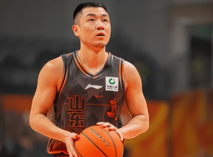 半岛体育官网-山东99-75战胜宁波 球员评价：3人优秀，5人及格，2人低迷|山东队|德雷克·鲍威尔|诺曼·鲍威尔|高诗岩|陈林坚_新浪体育_新浪新闻