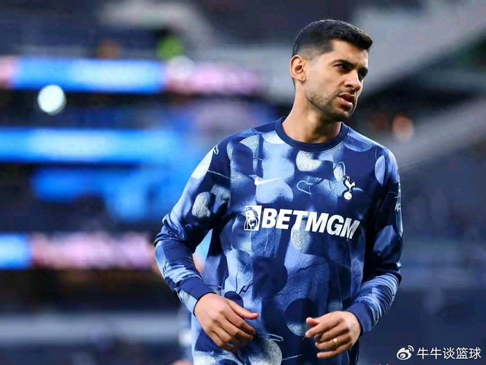 半岛体育在线-泽尔比首秀定生死？热刺保级战从72小时倒计时开始|德泽尔比|桑德兰|罗伯托·德泽尔比|托特纳姆热刺|球员_新浪体育_新浪新闻